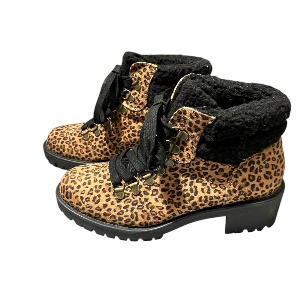 True Craft Mintey Leopard Print Hiking Boots Size 8M - Picture 3 of 5